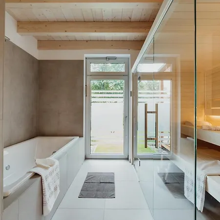 Holiday home Strandweiss & Strandgrau *