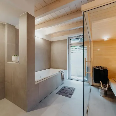 Strandweiss & Strandgrau Holiday home *